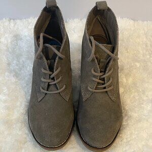 White Mountain Booties Women's 6.5 Lambert Gray Suede Wedge Ankle Boots Shoes